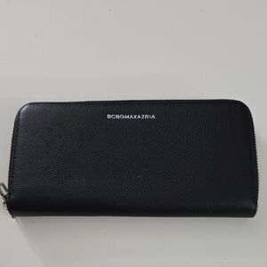 BCBGMAXAZRIA Genuine Leather Zip-Around Wallet – Black – NWT